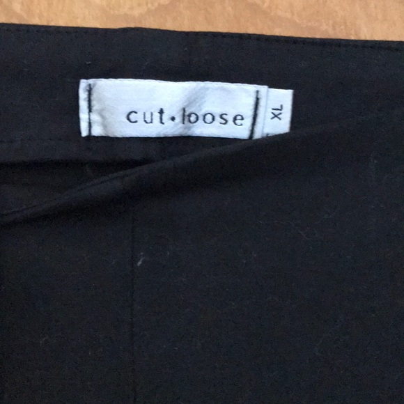 Straight Legged Black Ankle Pant with flat front - Picture 4 of 7